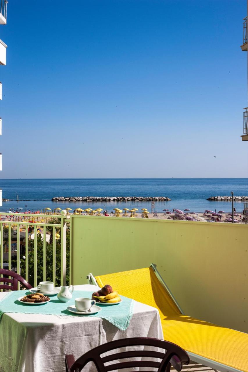 Beach Residence Габичче-Маре Экстерьер фото