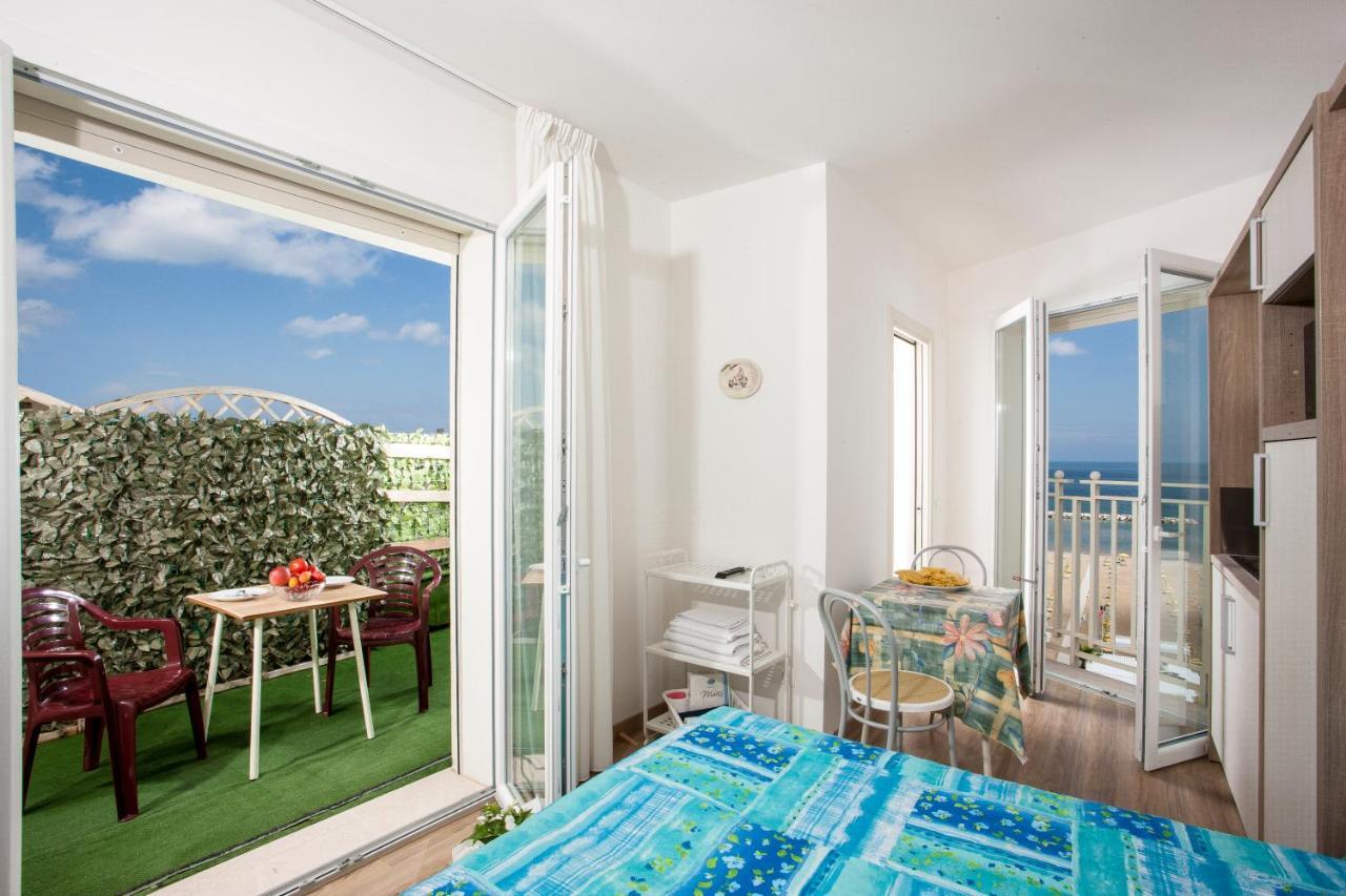 Beach Residence Габичче-Маре Экстерьер фото