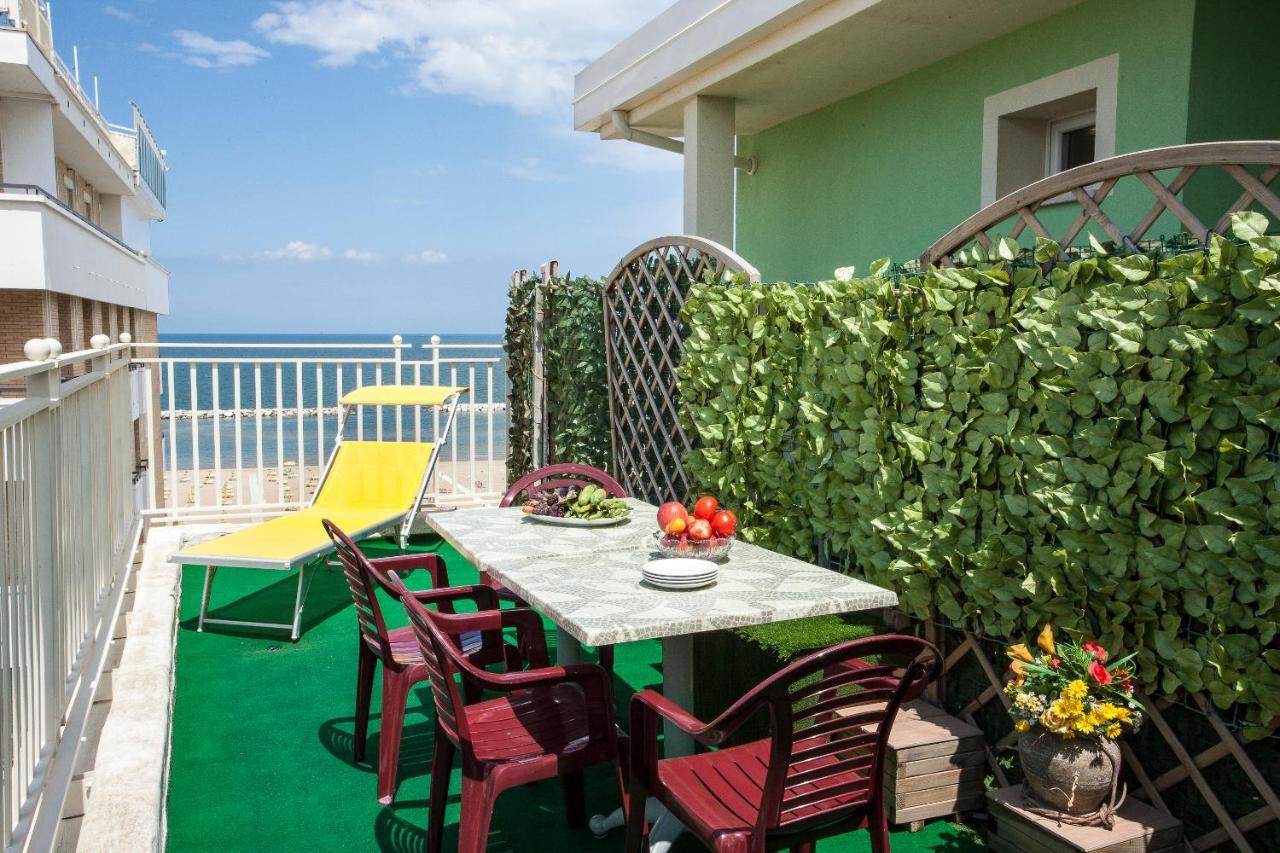 Beach Residence Габичче-Маре Экстерьер фото